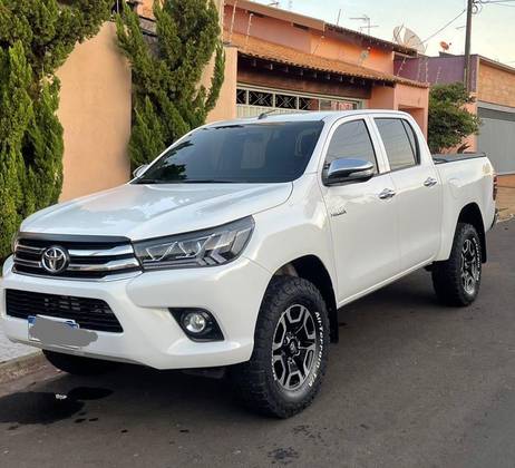 TOYOTA HILUX 2.8 STD 4X4 CD 16V DIESEL 4P MANUAL